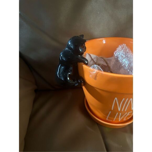 Rae Dunn “Nine Lives” Large...